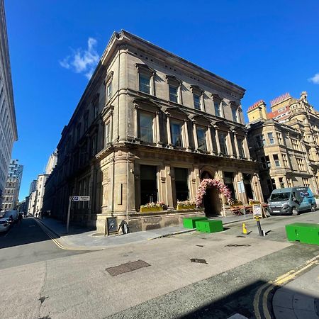 Heritage Bank Liverpool Exterior photo